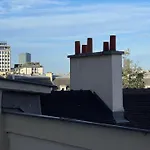 Elegant Parisian Apartment, Marais-Bastille